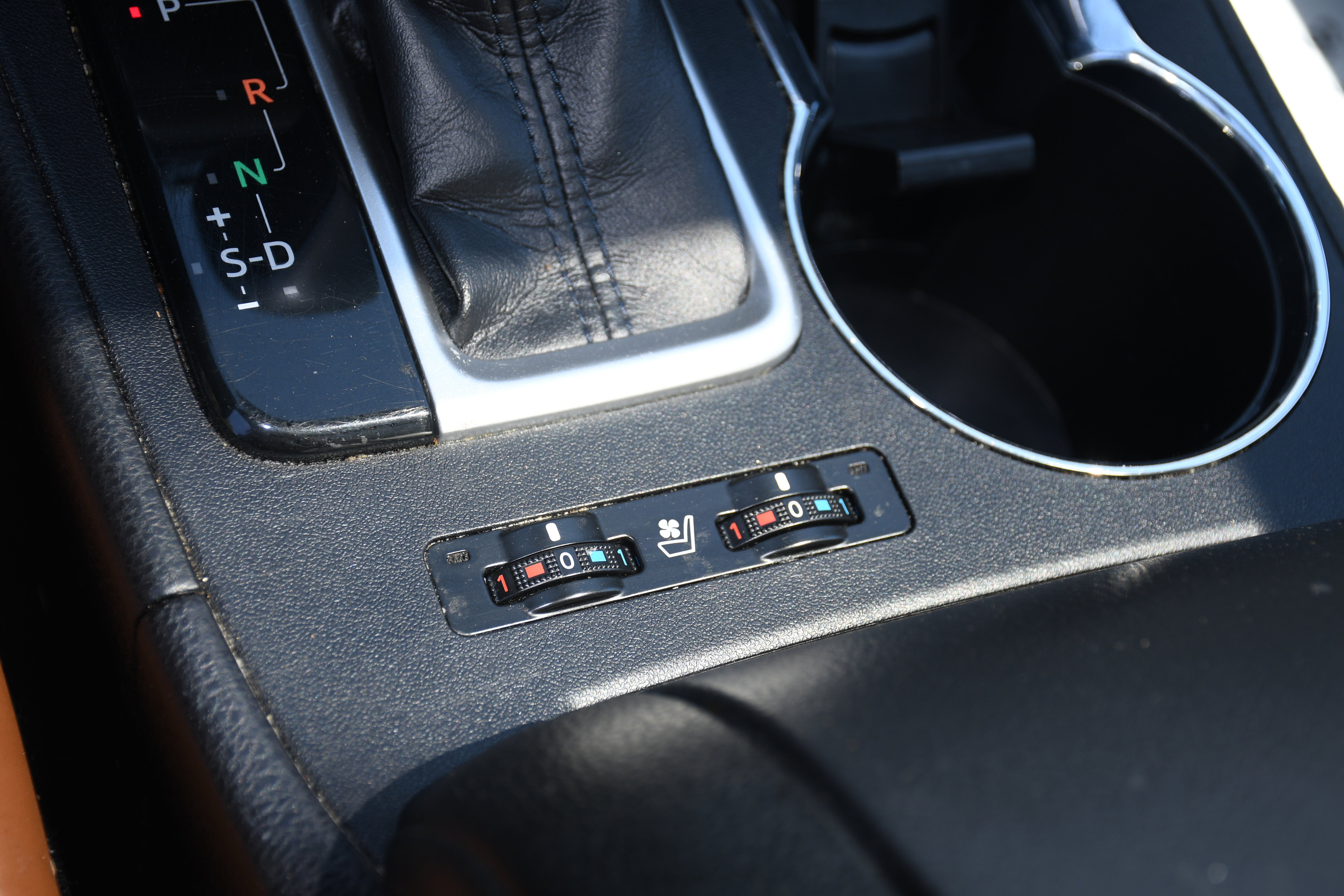 2019 Toyota Highlander HYBRID LIMITED PL