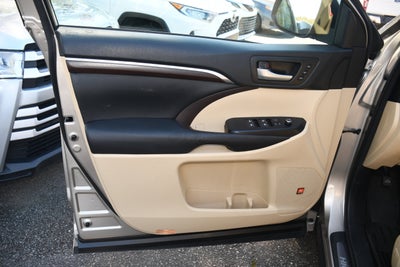 2016 Toyota Highlander Limited