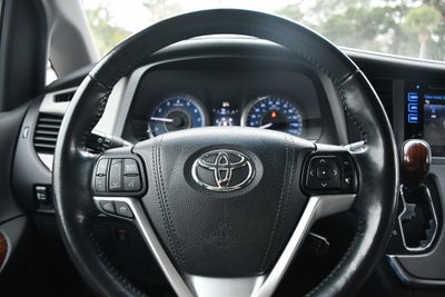 2017 Toyota Sienna Limited Premium