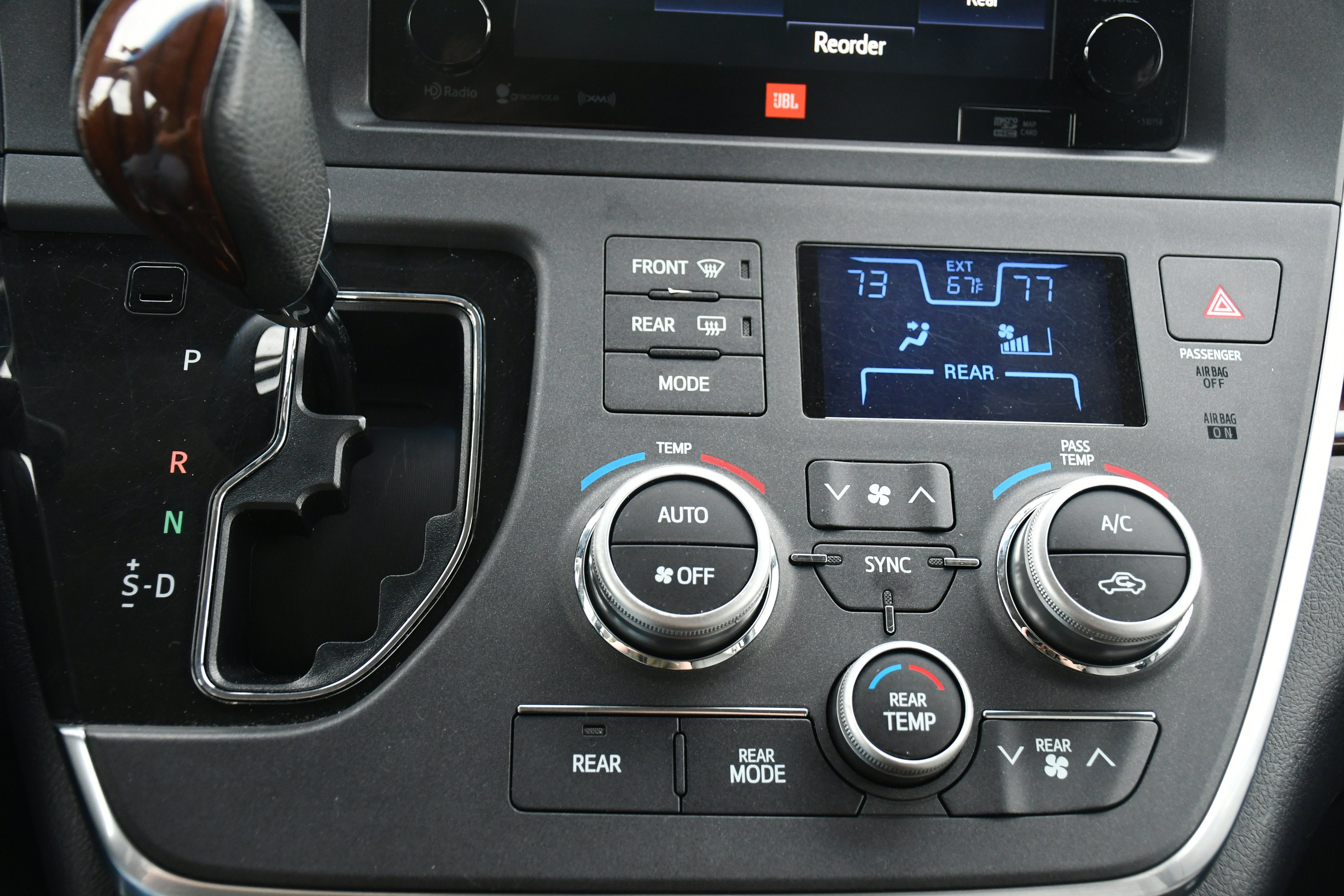 2017 Toyota Sienna Limited Premium