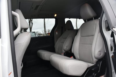 2017 Toyota Sienna Limited Premium