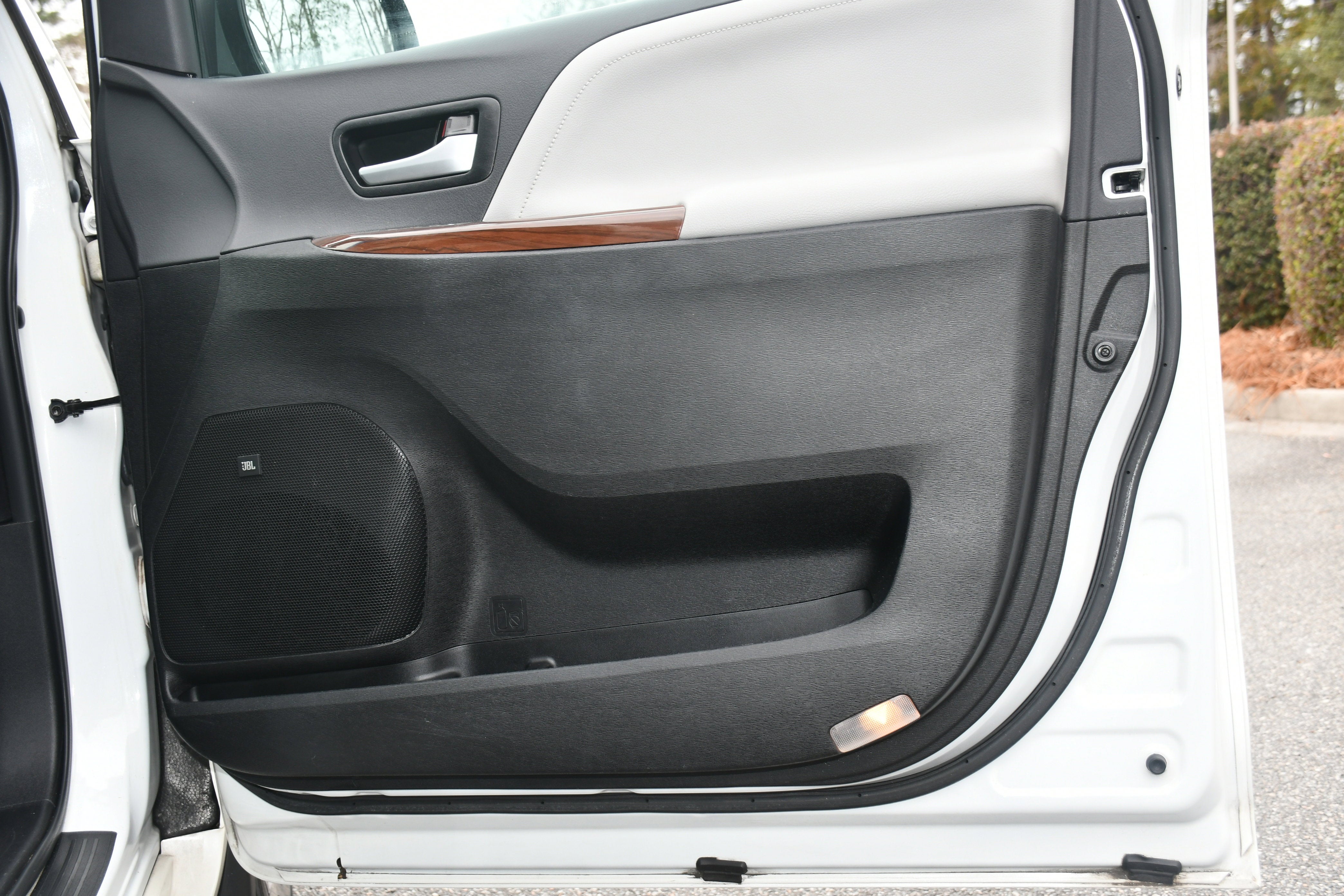 2017 Toyota Sienna Limited Premium