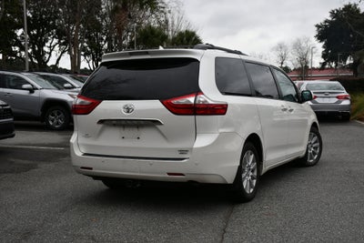 2017 Toyota Sienna Limited Premium