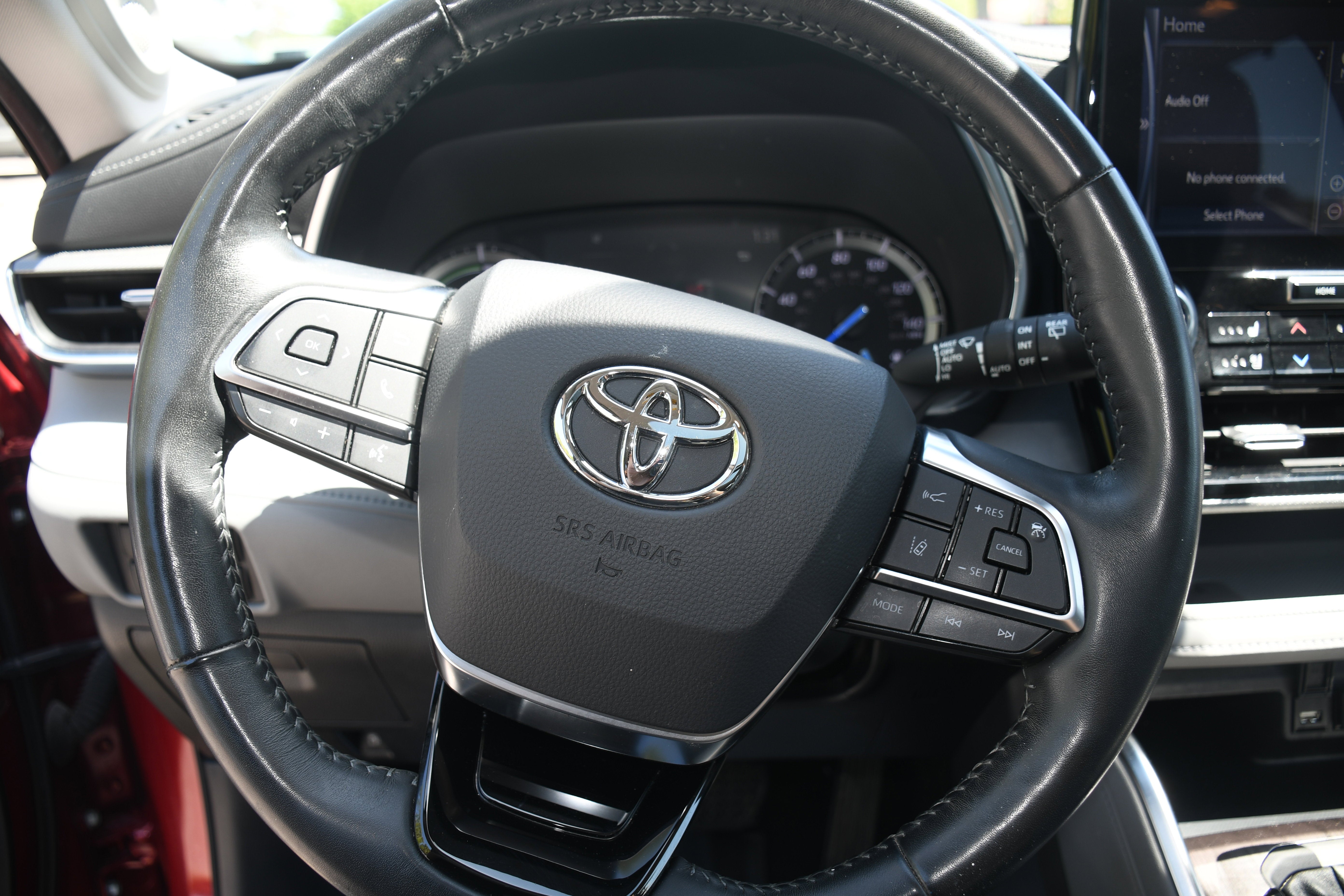 2021 Toyota Highlander Hybrid Platinum