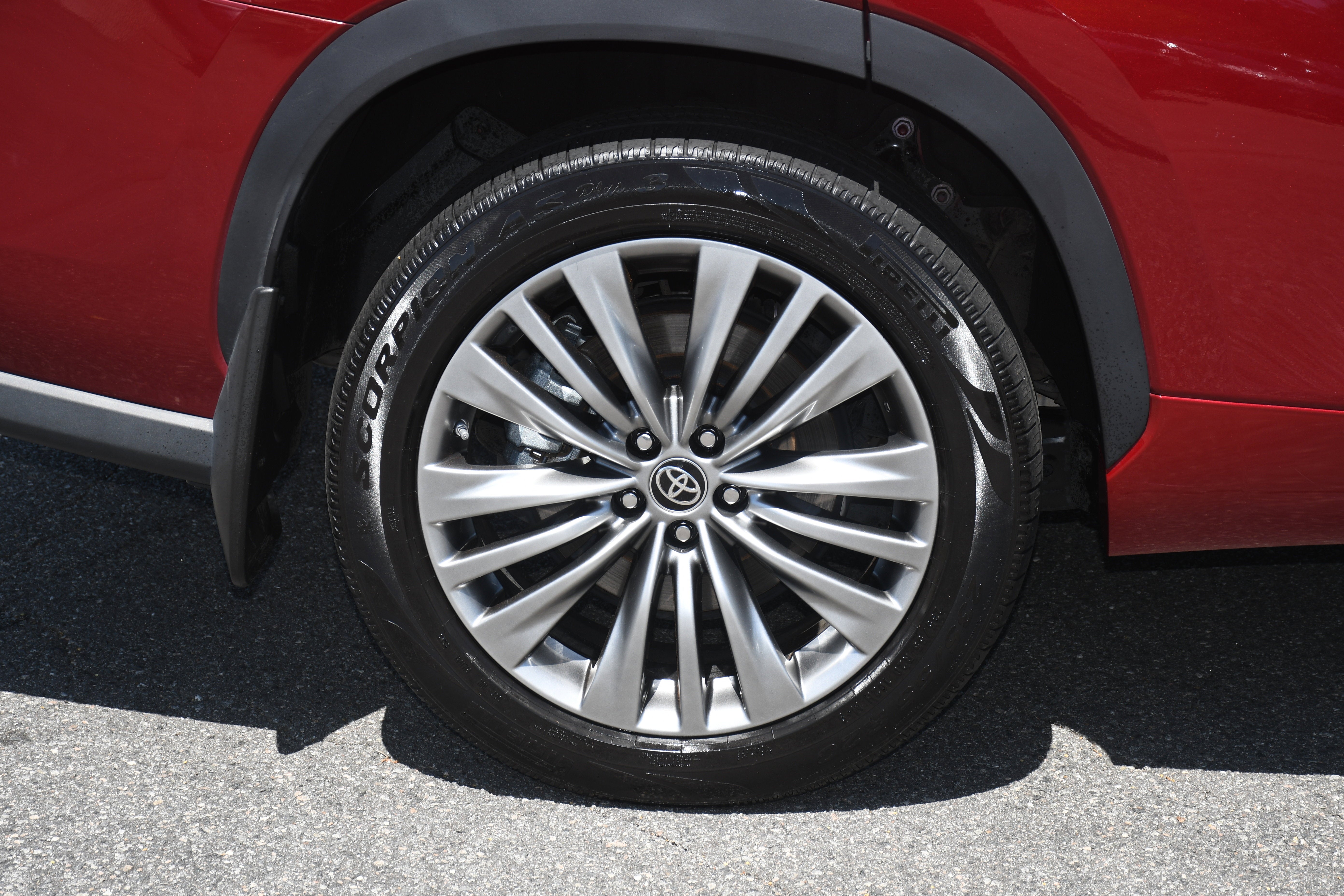 2021 Toyota Highlander Hybrid Platinum