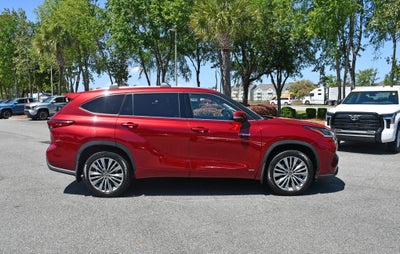 2021 Toyota Highlander Hybrid Platinum