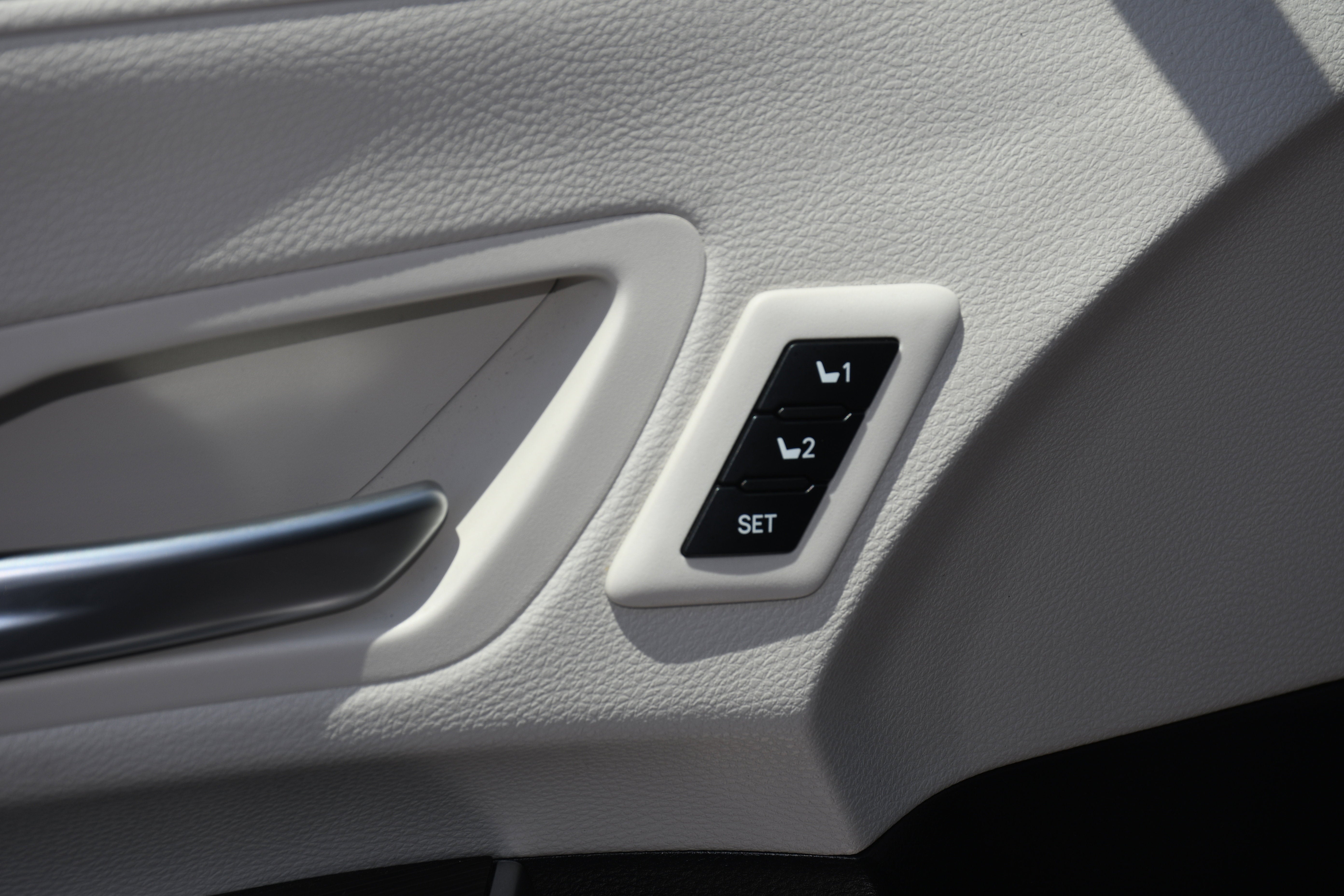 2023 Toyota Sienna Platinum