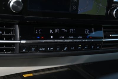 2023 Toyota Sienna Platinum