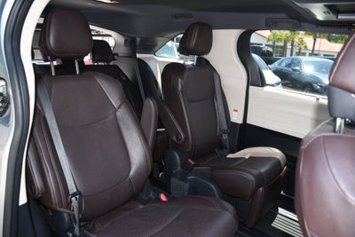 2023 Toyota Sienna Platinum