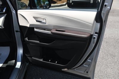 2023 Toyota Sienna Platinum