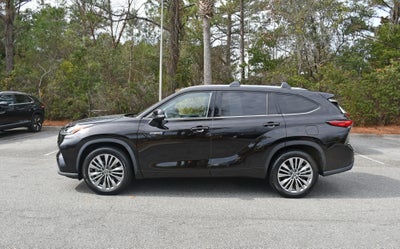 2021 Toyota Highlander Hybrid Platinum