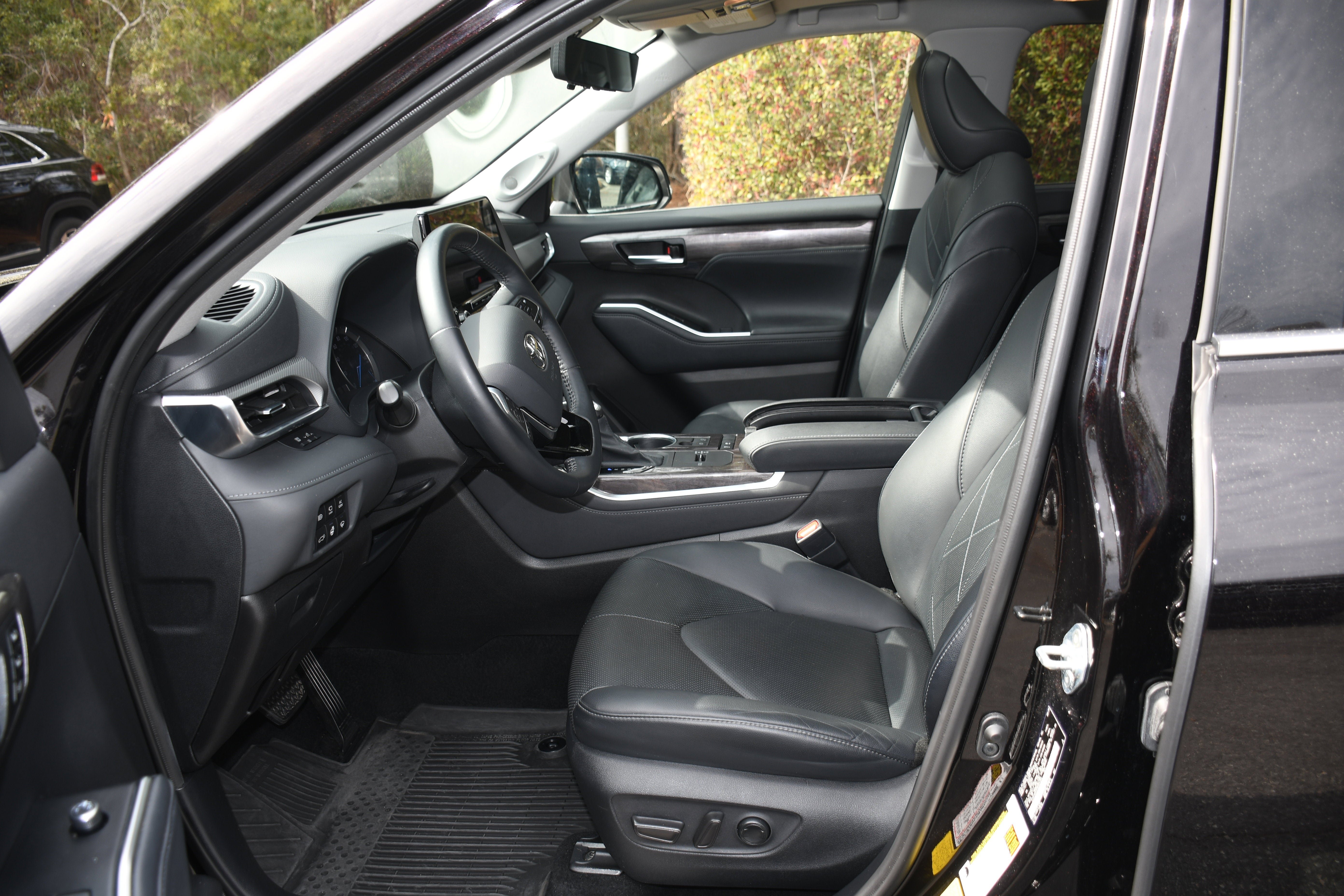 2021 Toyota Highlander Hybrid Platinum