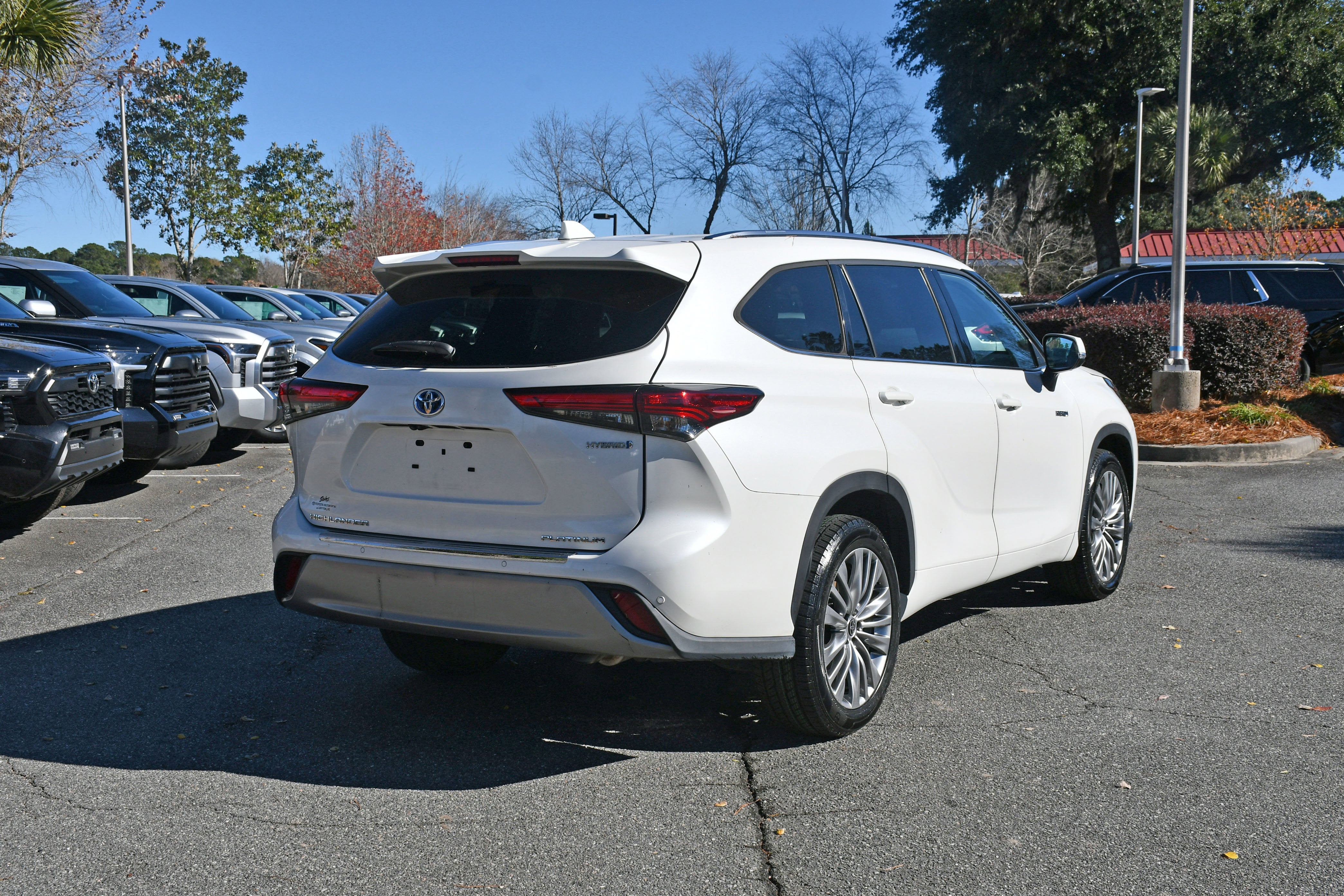 2021 Toyota Highlander Hybrid Platinum