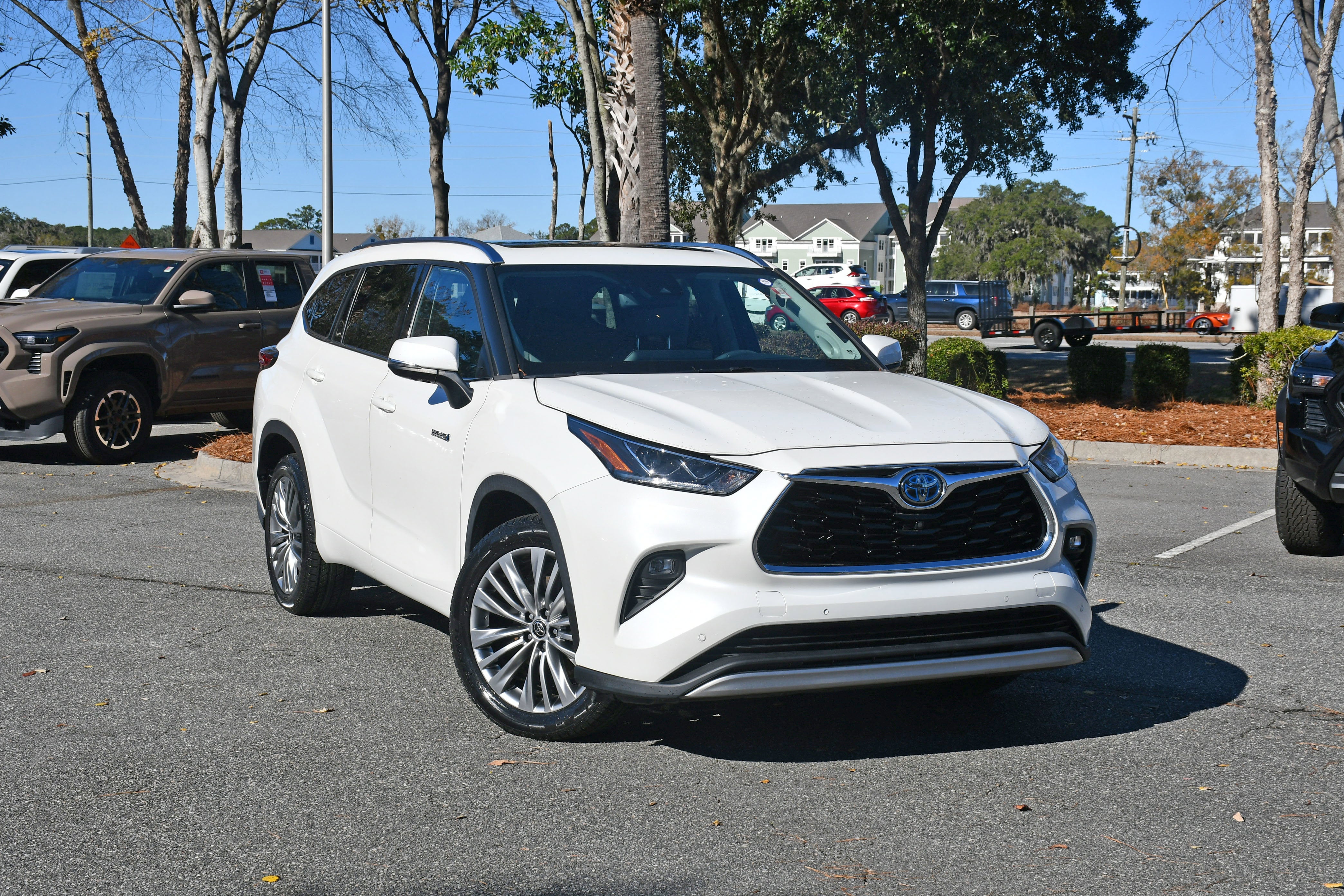 2021 Toyota Highlander Hybrid Platinum