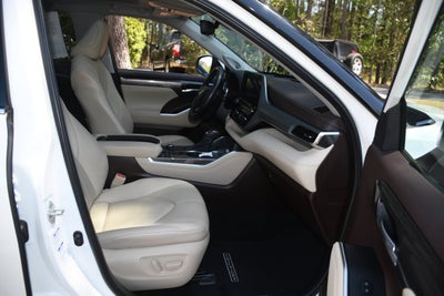 2021 Toyota Highlander Platinum