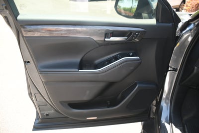 2020 Toyota Highlander Platinum