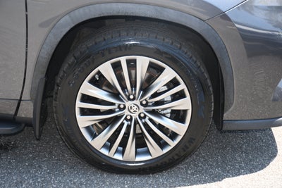 2020 Toyota Highlander Platinum