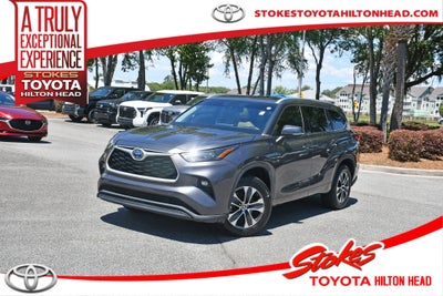 2022 Toyota Highlander Hybrid XLE