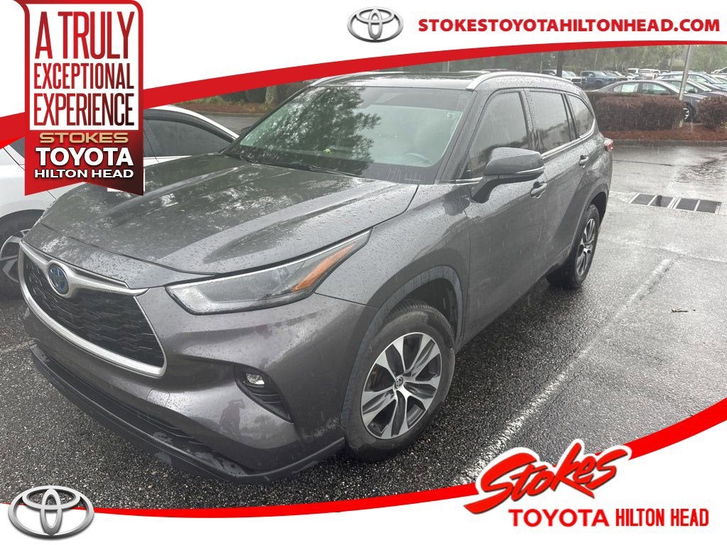 2022 Toyota Highlander Hybrid XLE