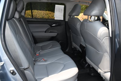 2022 Toyota Highlander HYBRID XLE BRONZE