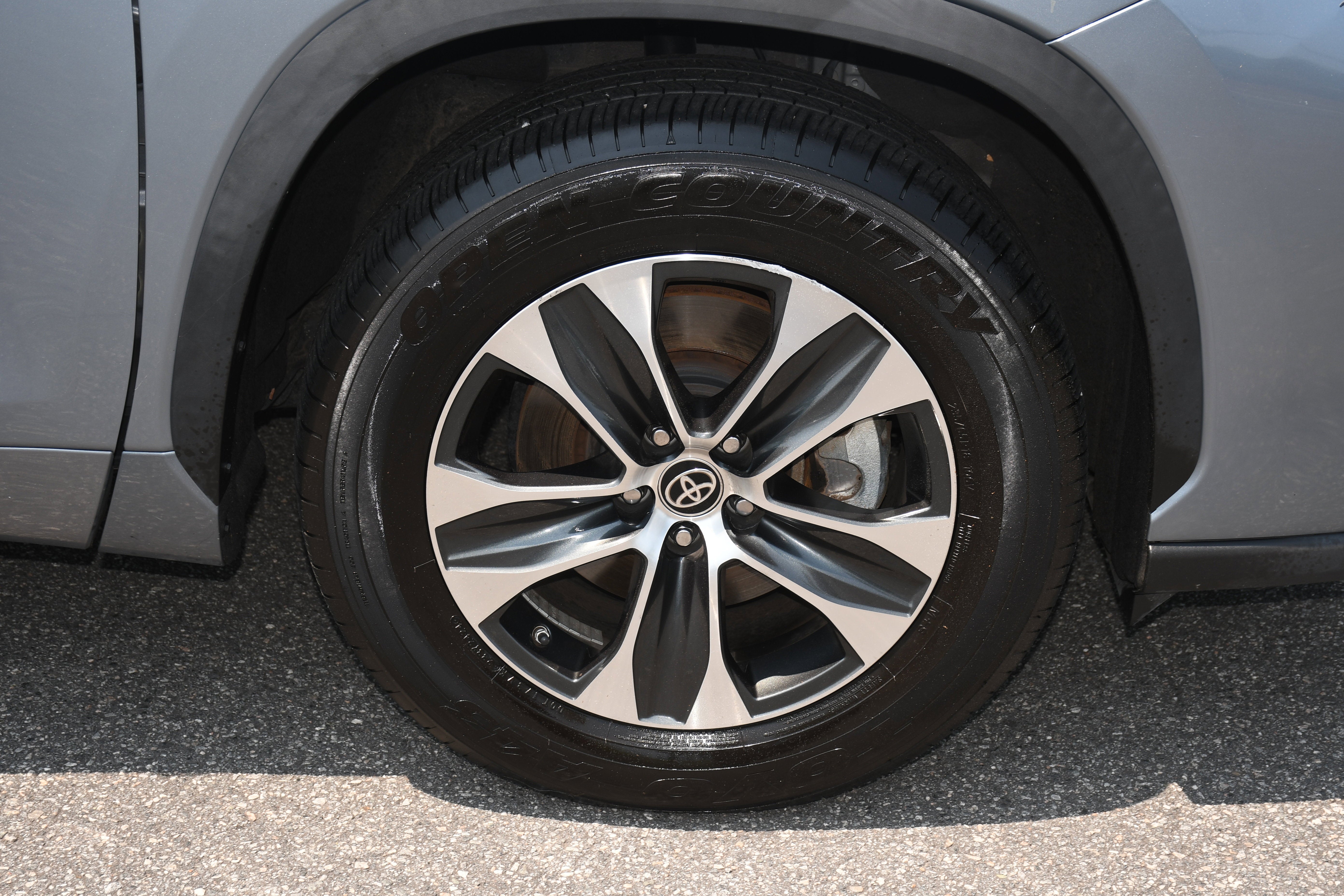 2022 Toyota Highlander HYBRID XLE BRONZE