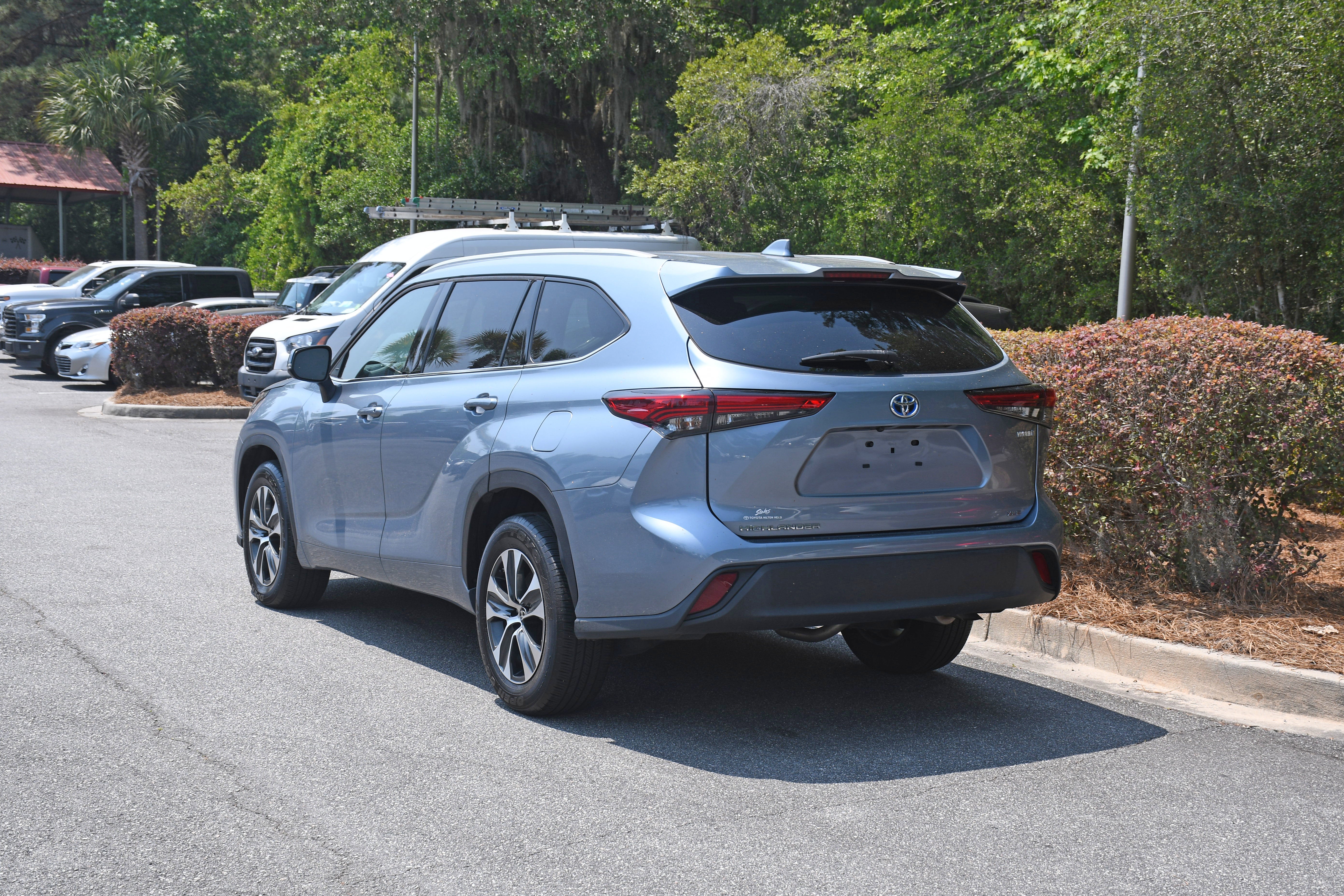 2022 Toyota Highlander HYBRID XLE BRONZE
