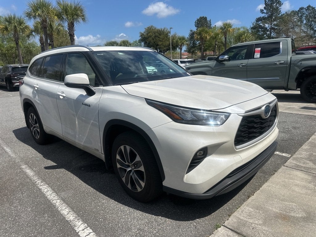 2020 Toyota Highlander Hybrid XLE