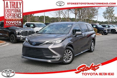 2023 Toyota Sienna XLE