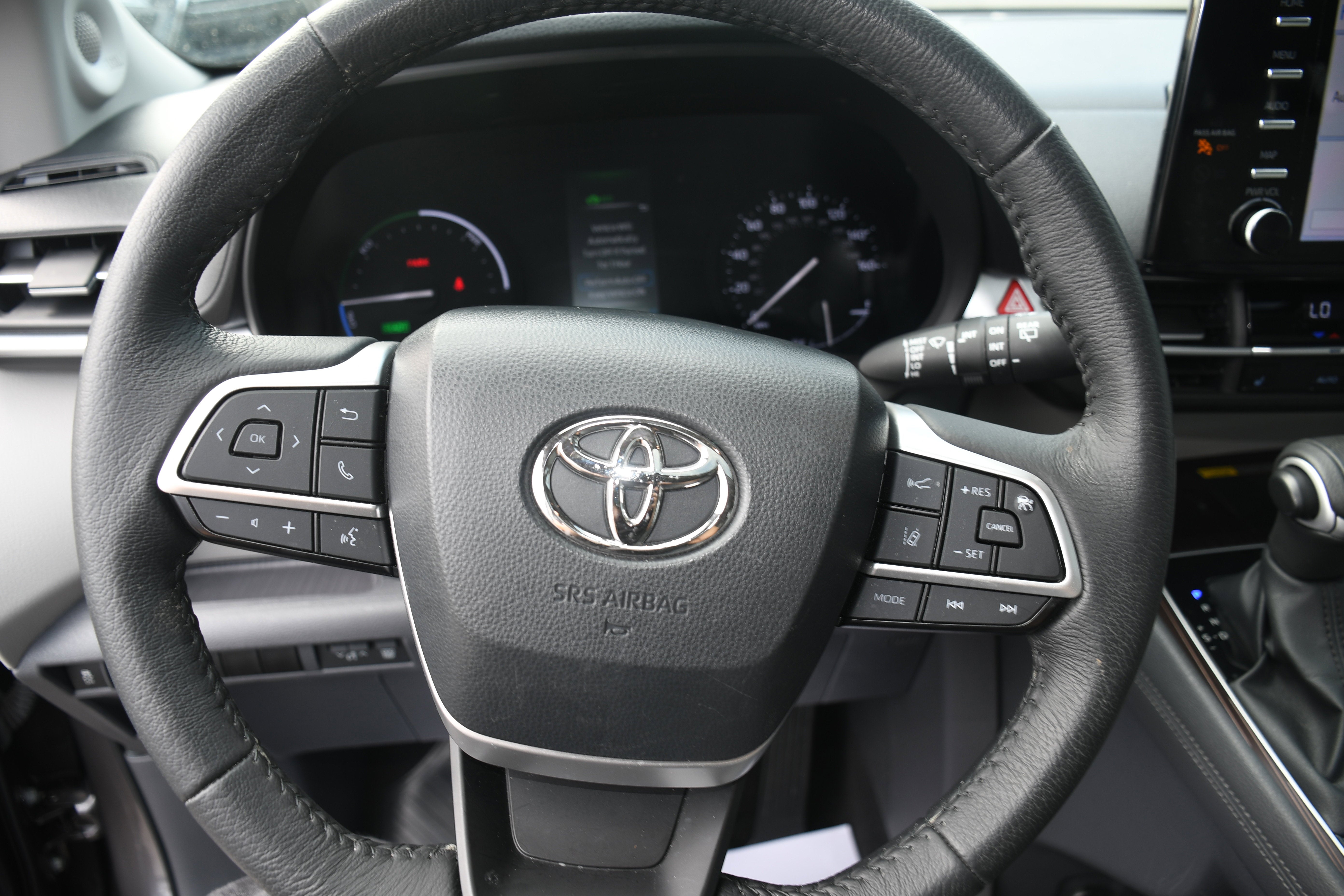 2023 Toyota Sienna XLE