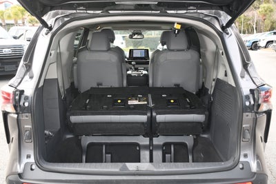 2023 Toyota Sienna XLE