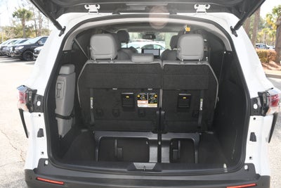 2025 Toyota Sienna XLE