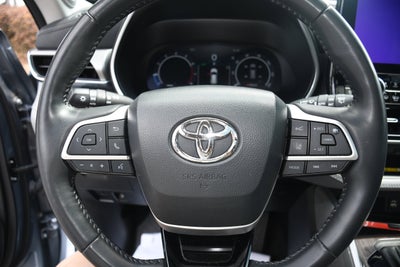 2023 Toyota Highlander Platinum