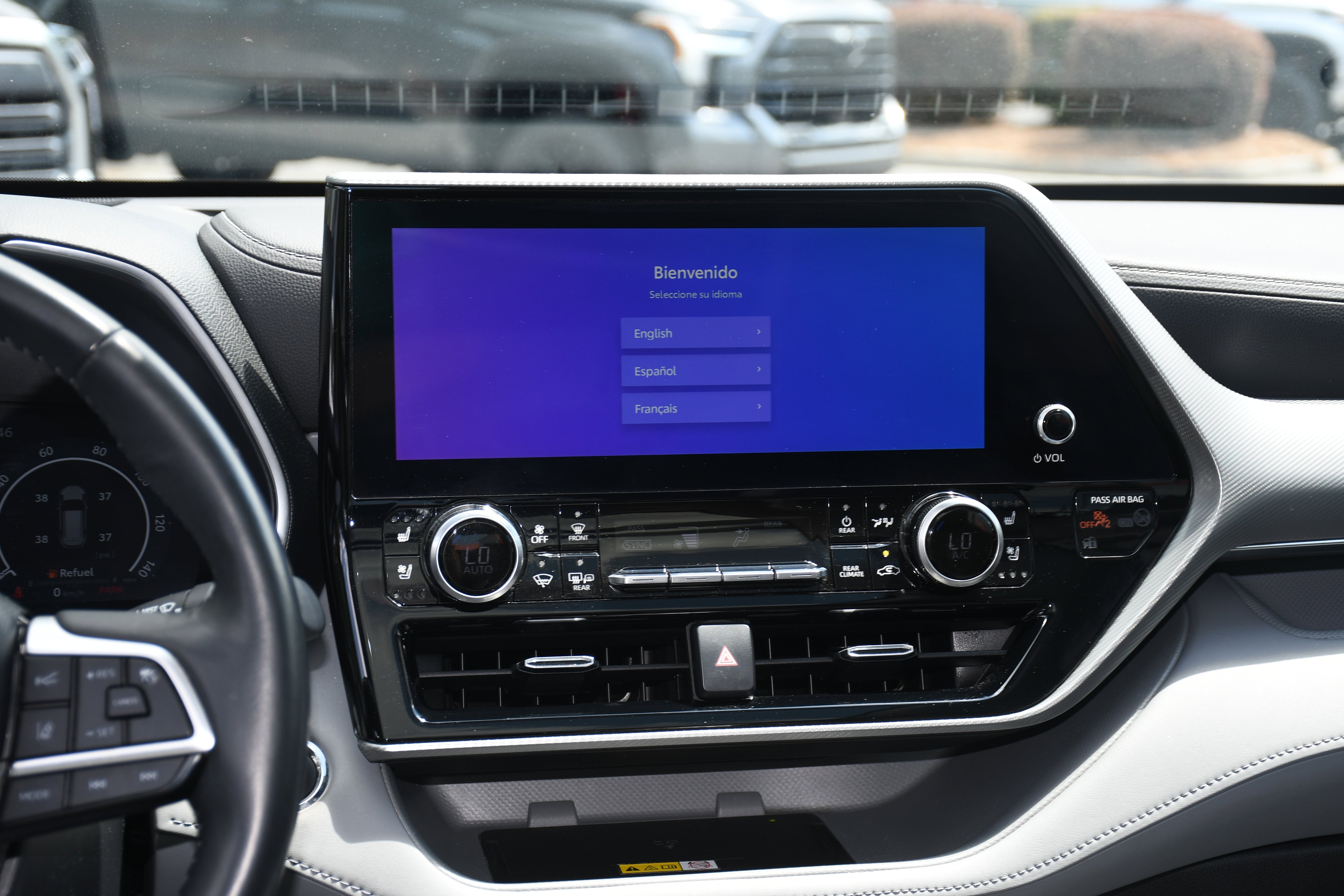 2023 Toyota Highlander Platinum
