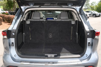 2023 Toyota Highlander Platinum