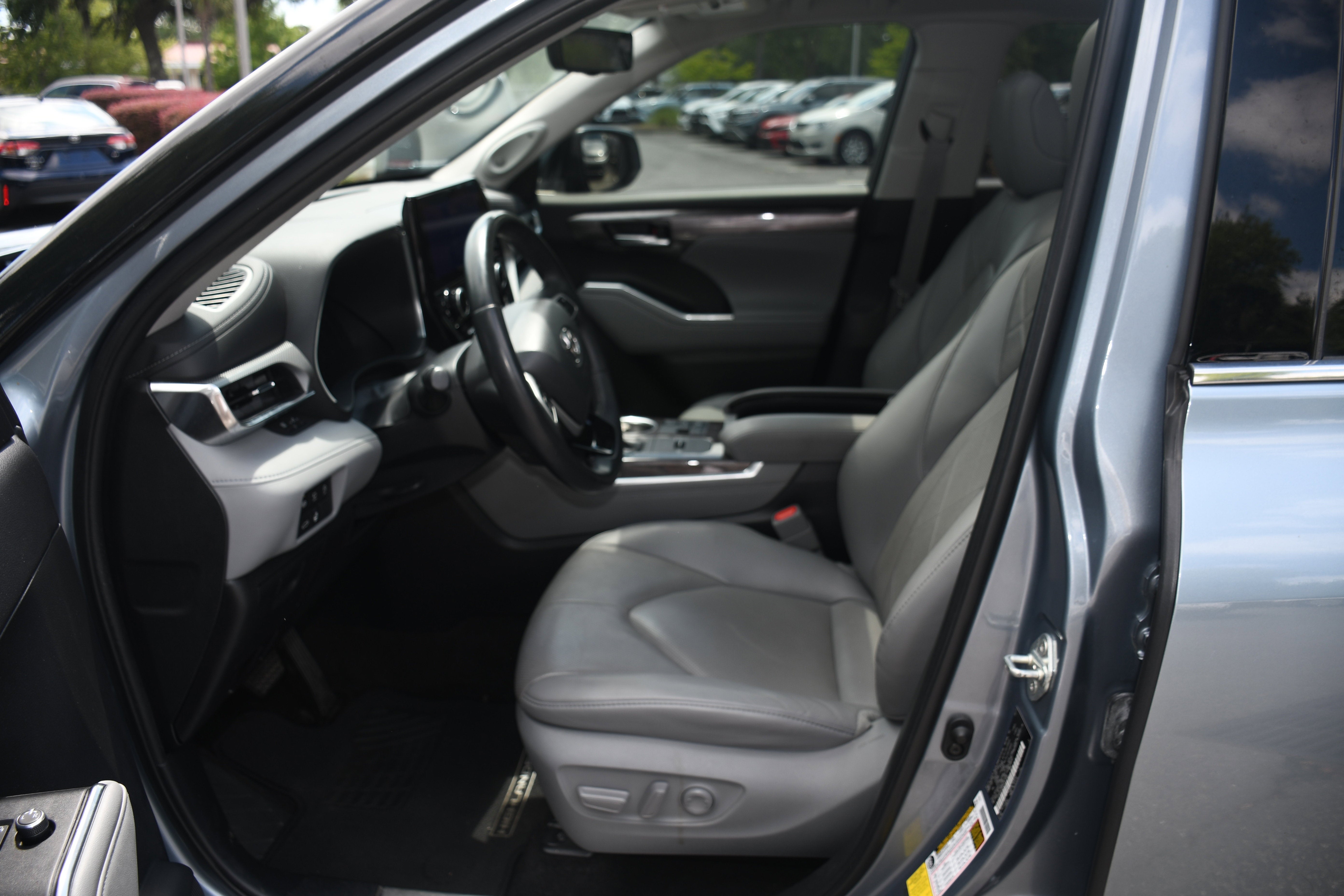 2023 Toyota Highlander Platinum