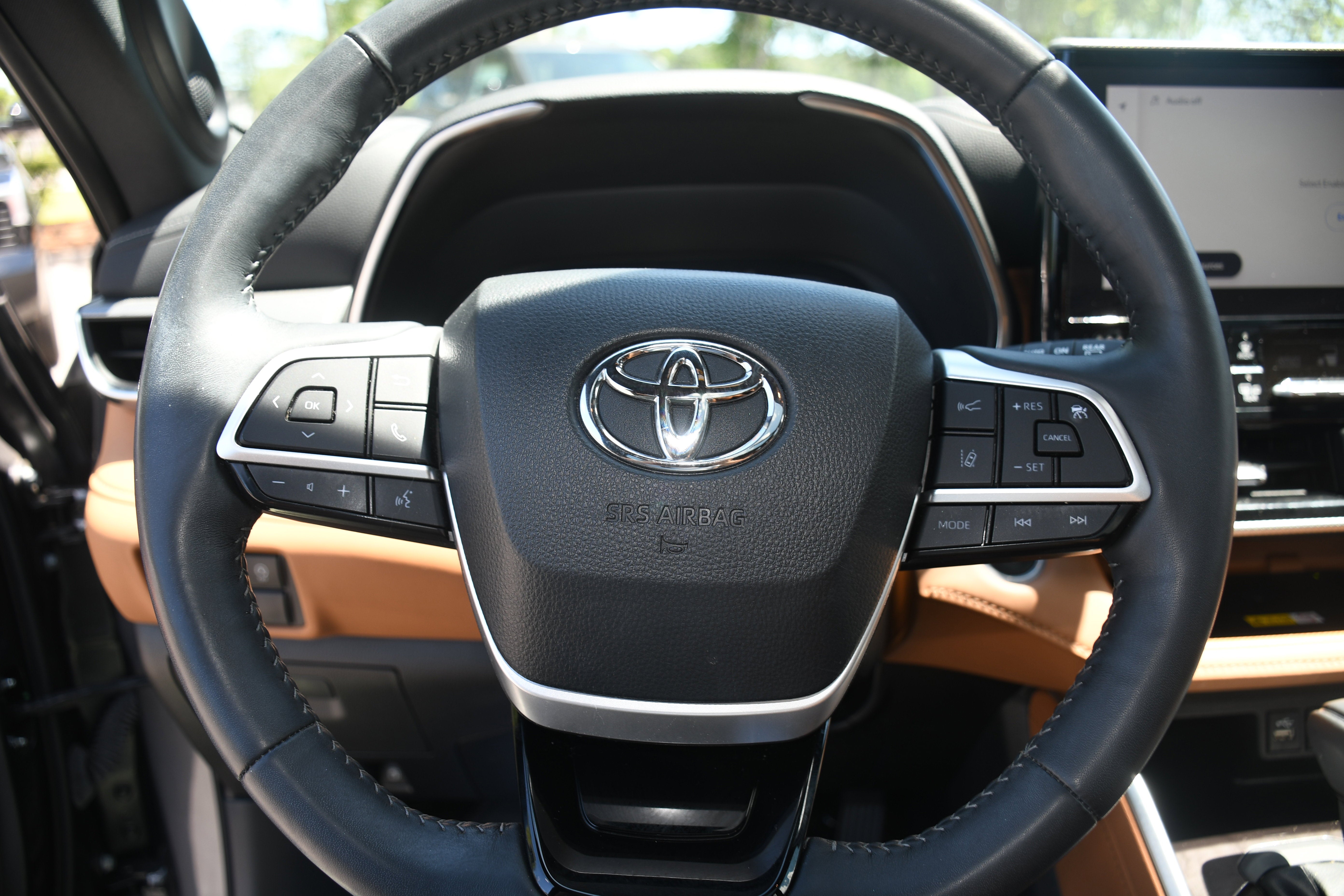 2024 Toyota Highlander Platinum