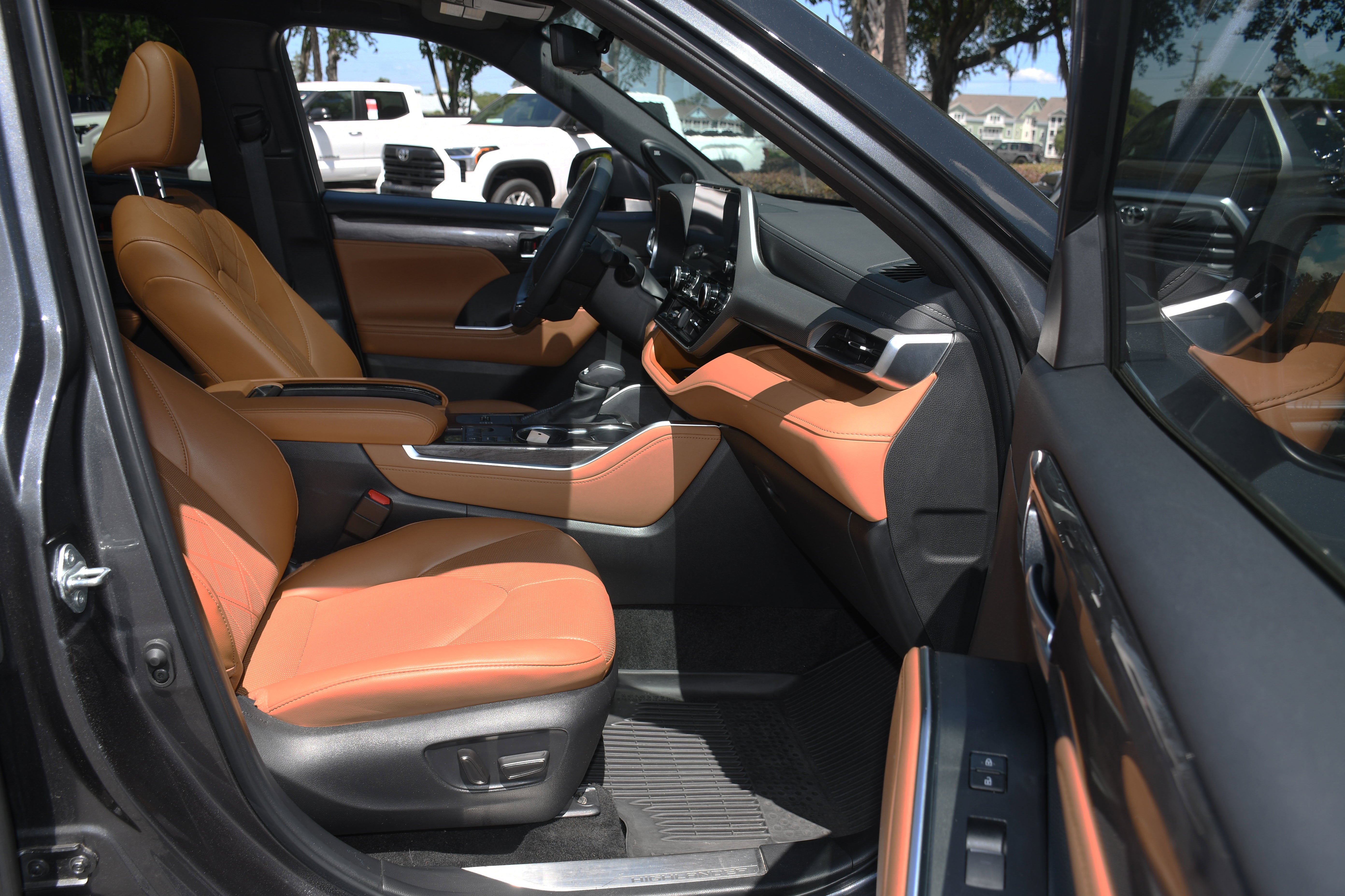 2024 Toyota Highlander Platinum