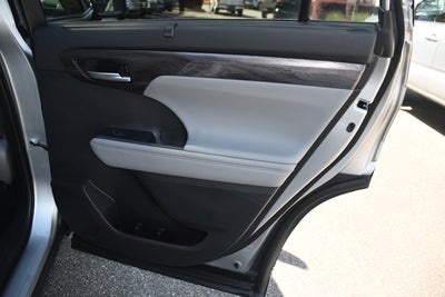 2023 Toyota Highlander Platinum