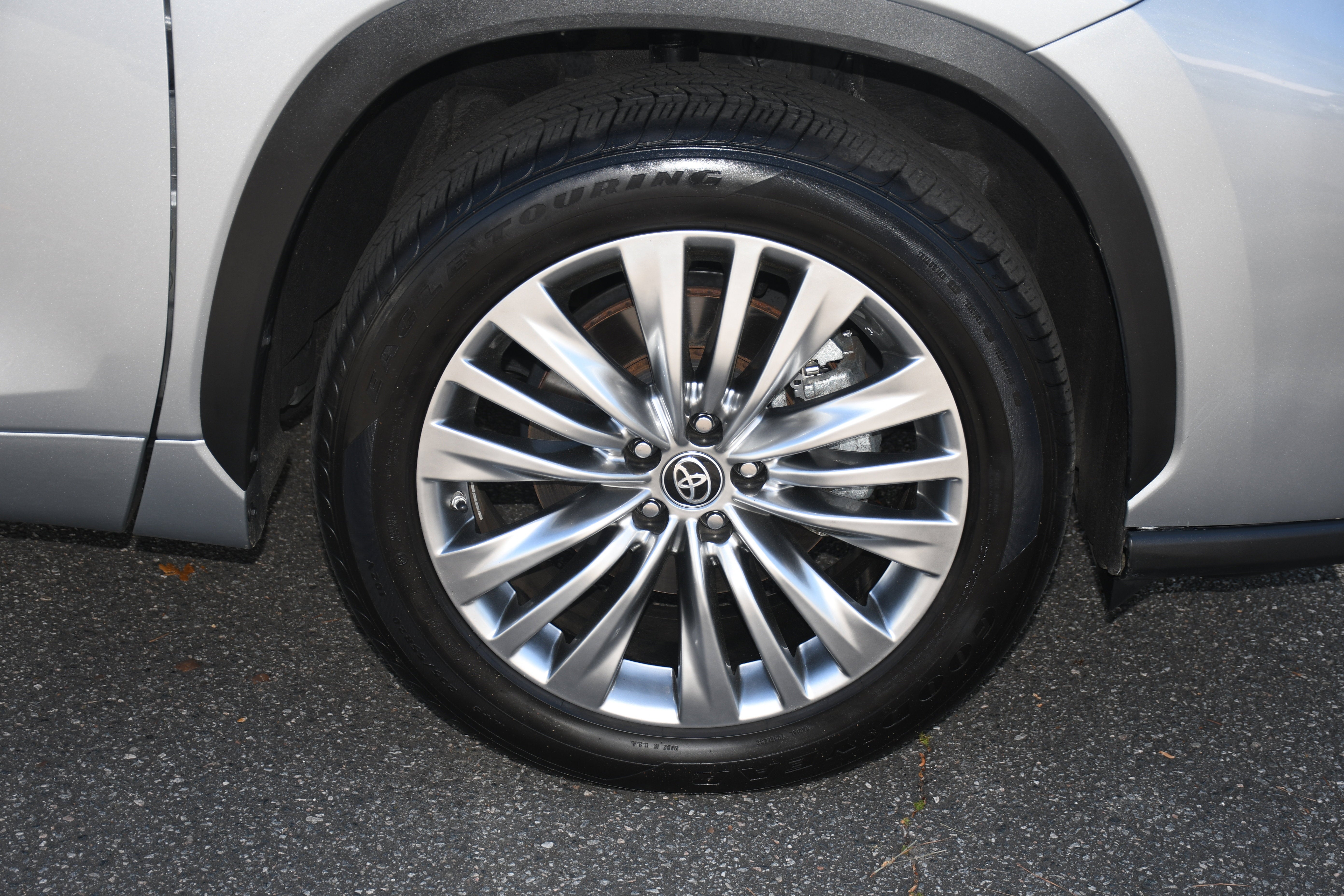 2023 Toyota Highlander Platinum