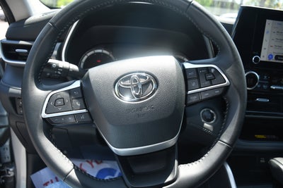 2025 Toyota Highlander XLE