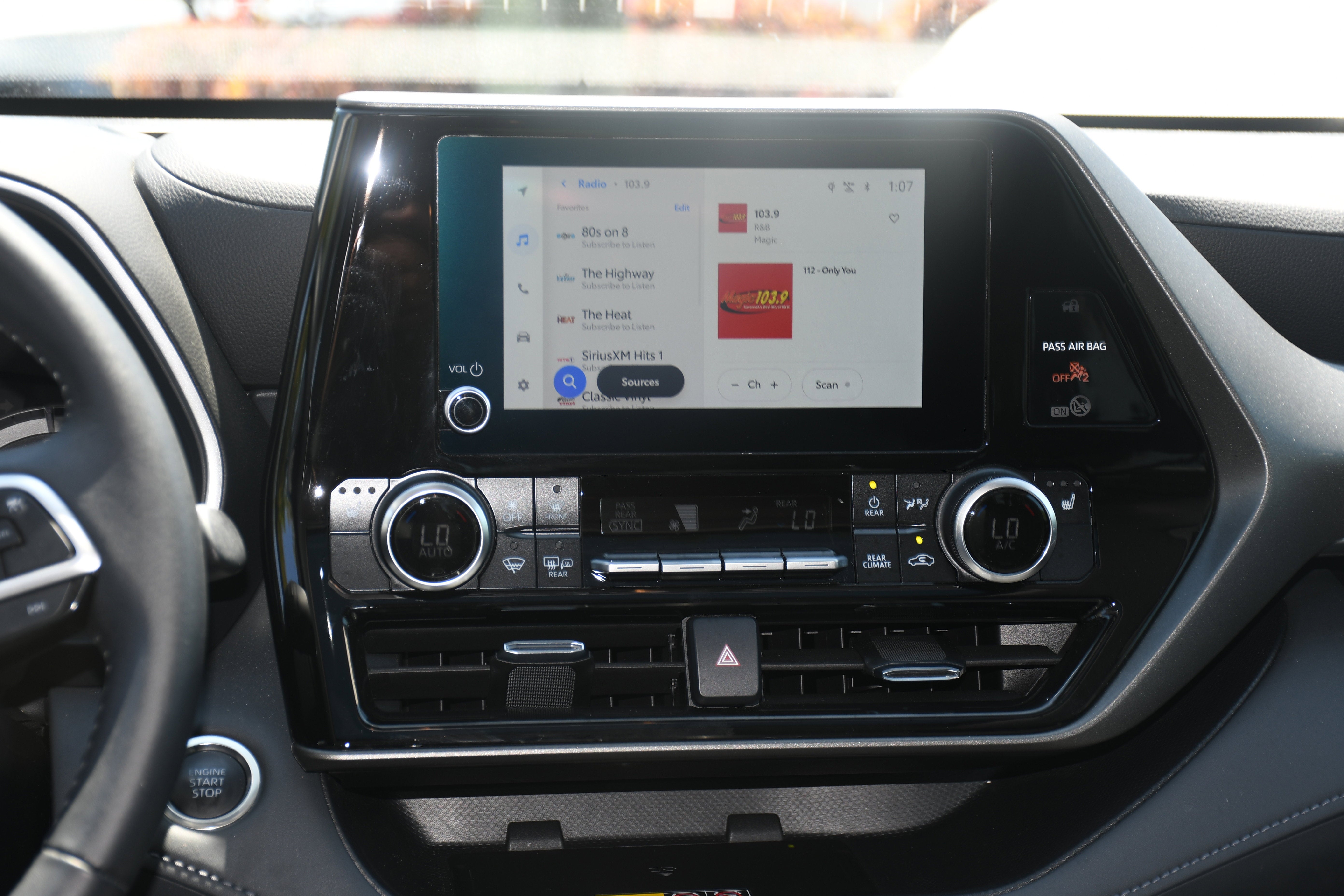 2025 Toyota Highlander XLE