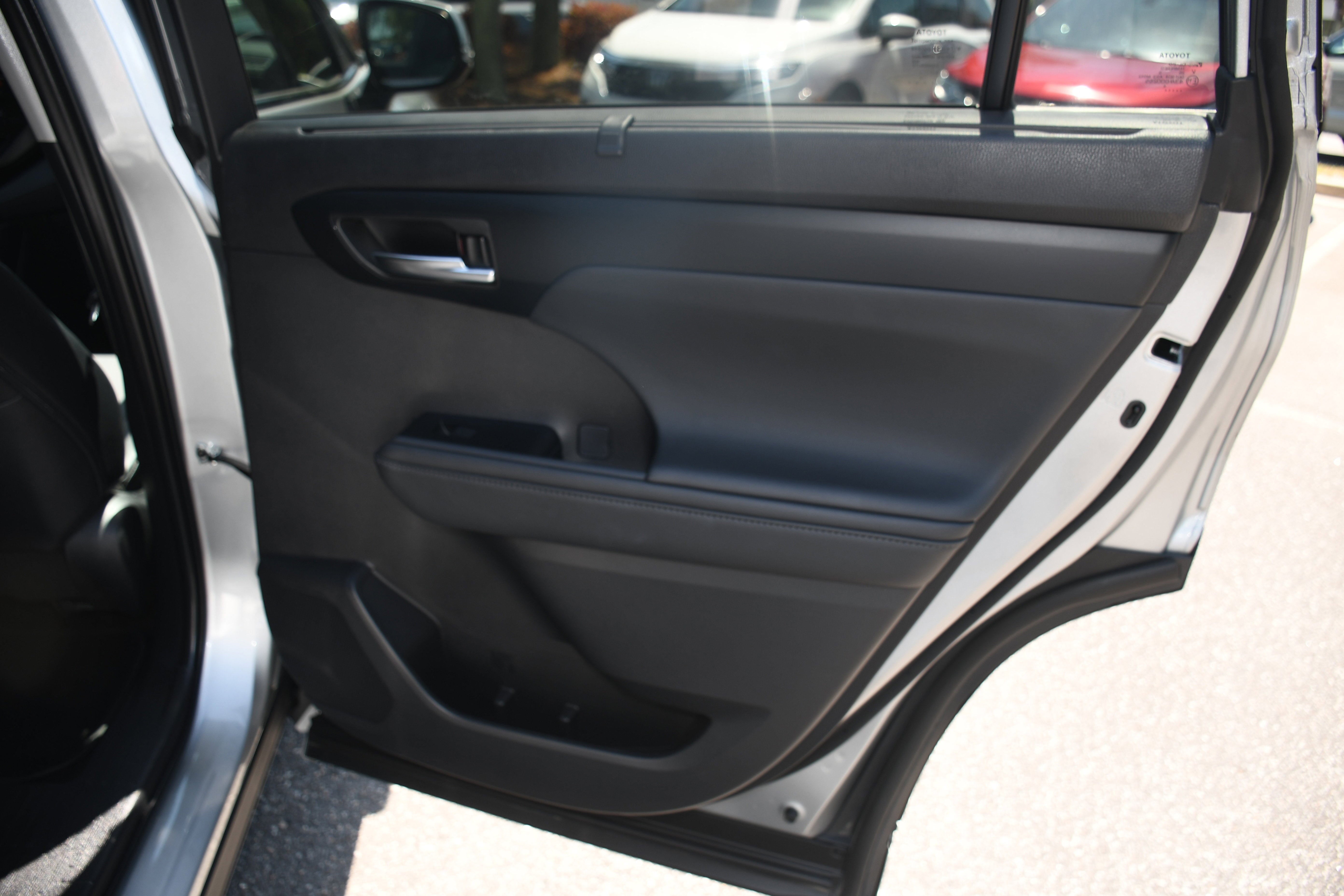 2025 Toyota Highlander XLE