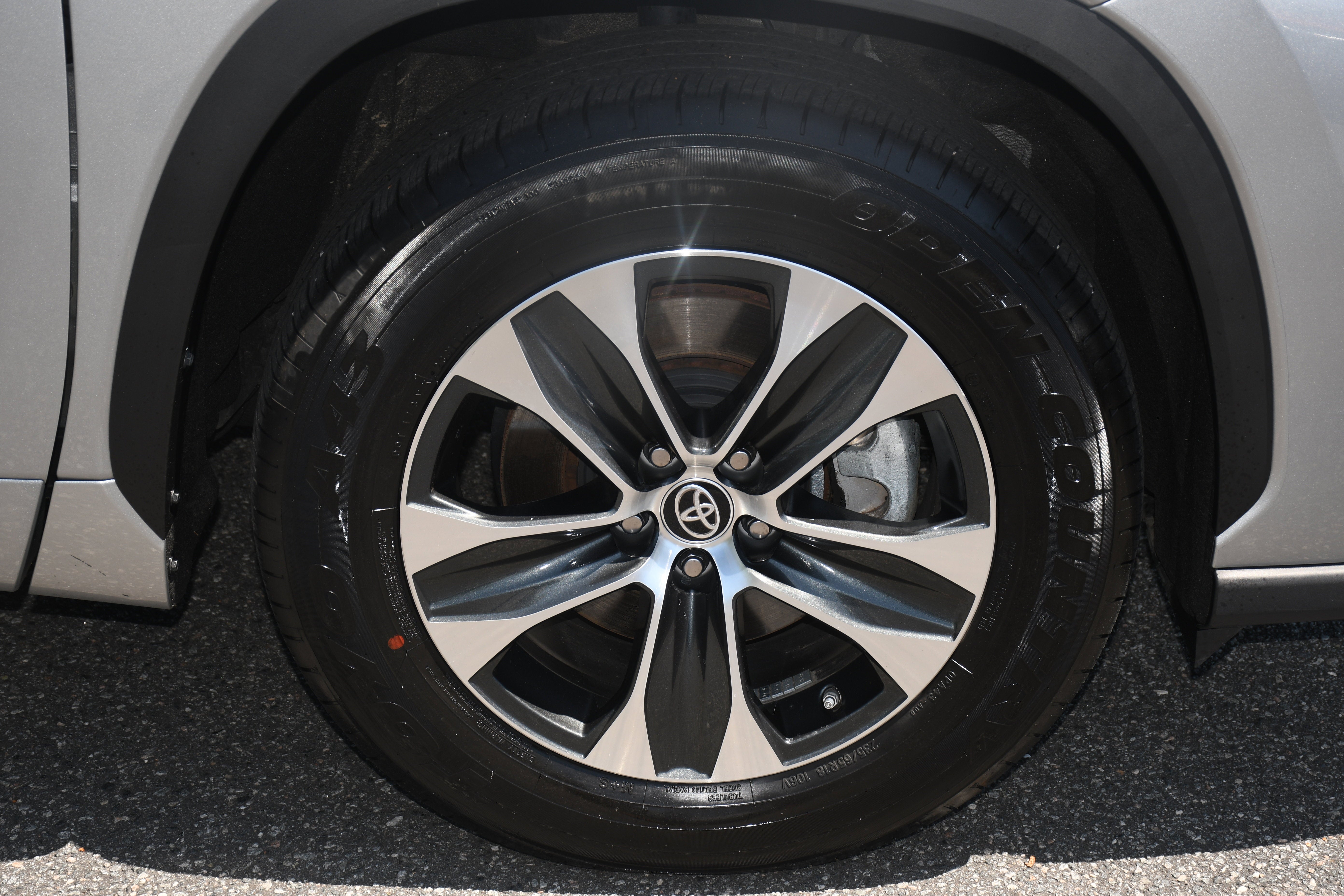 2025 Toyota Highlander XLE