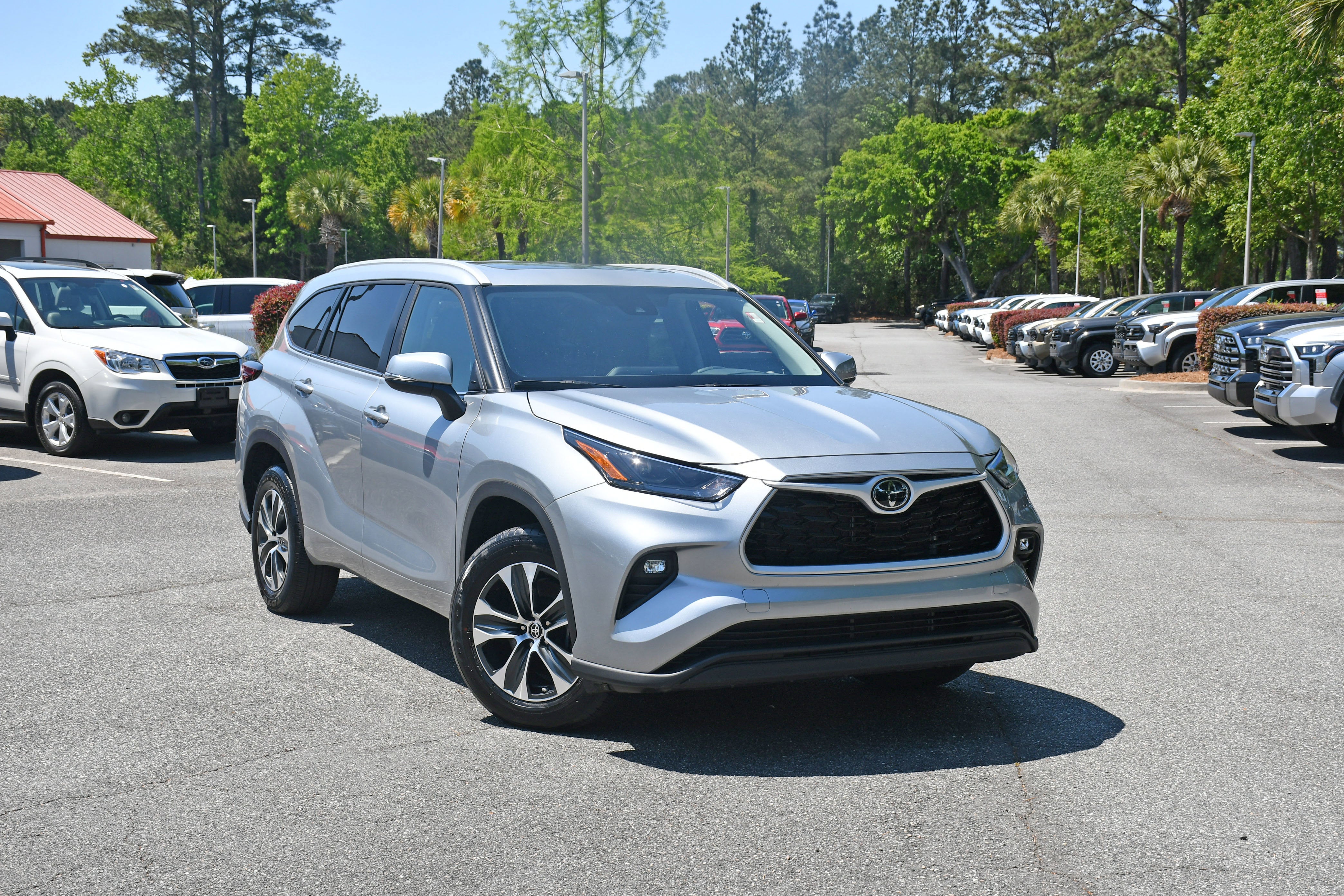 2025 Toyota Highlander XLE