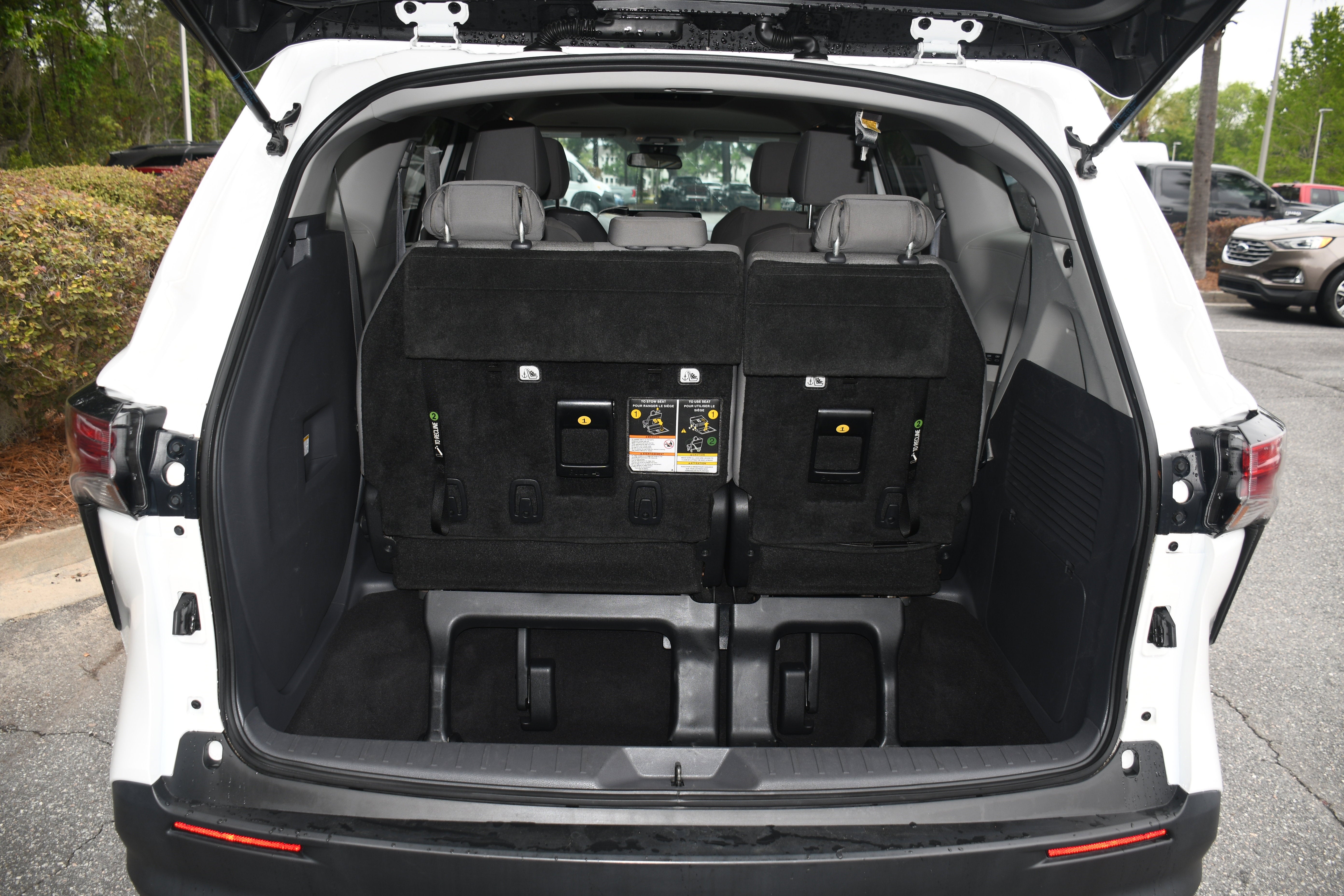 2021 Toyota Sienna LE