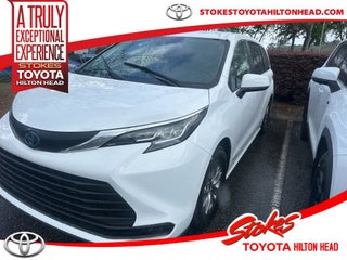 2021 Toyota Sienna LE