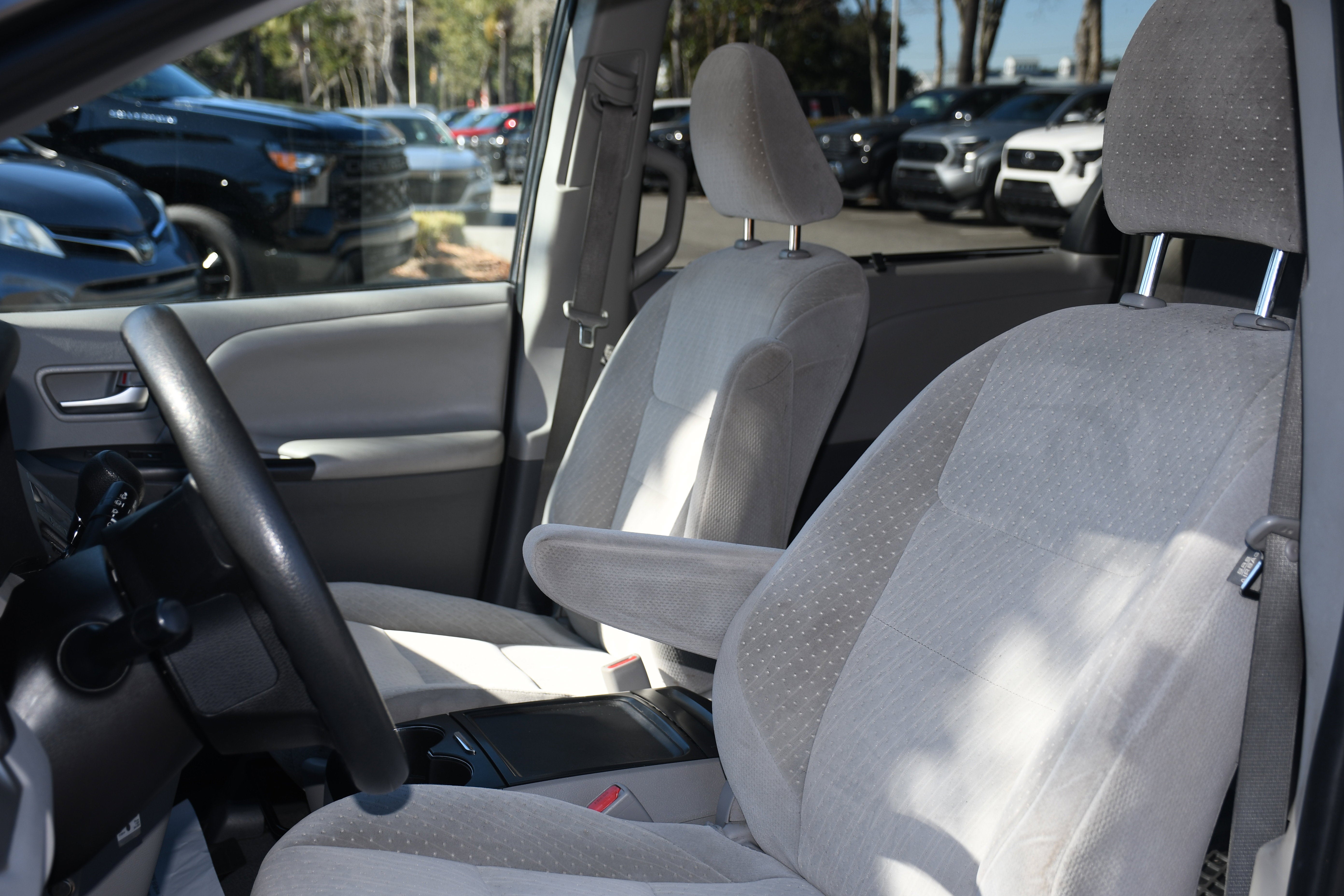 2020 Toyota Sienna LE