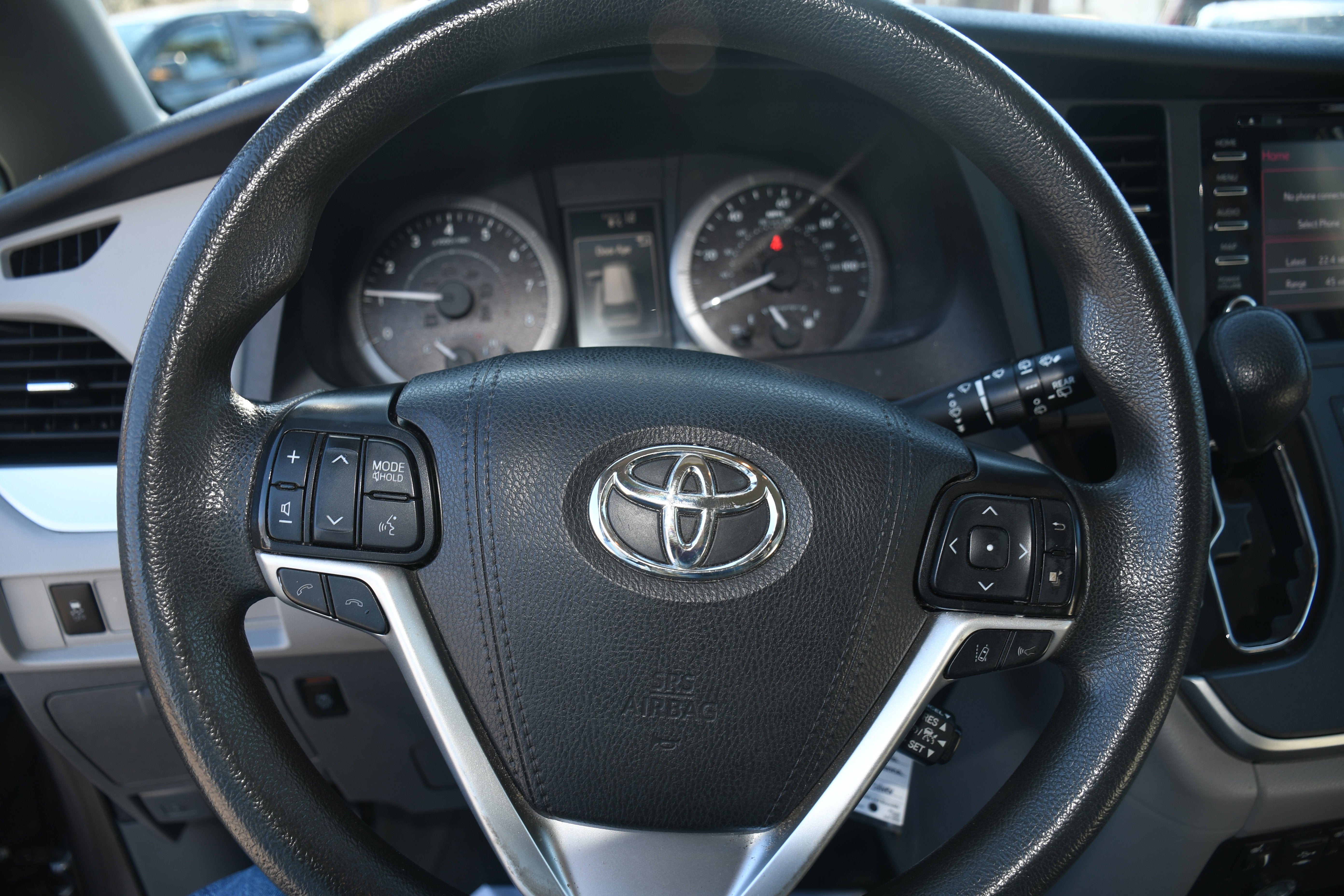 2020 Toyota Sienna LE