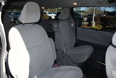 2020 Toyota Sienna LE