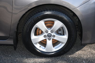 2020 Toyota Sienna LE